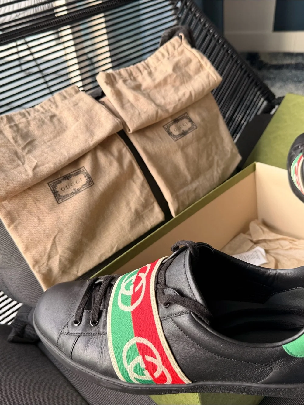 Gucci Kids Black Leather Sneakers with Red & Green Stripe